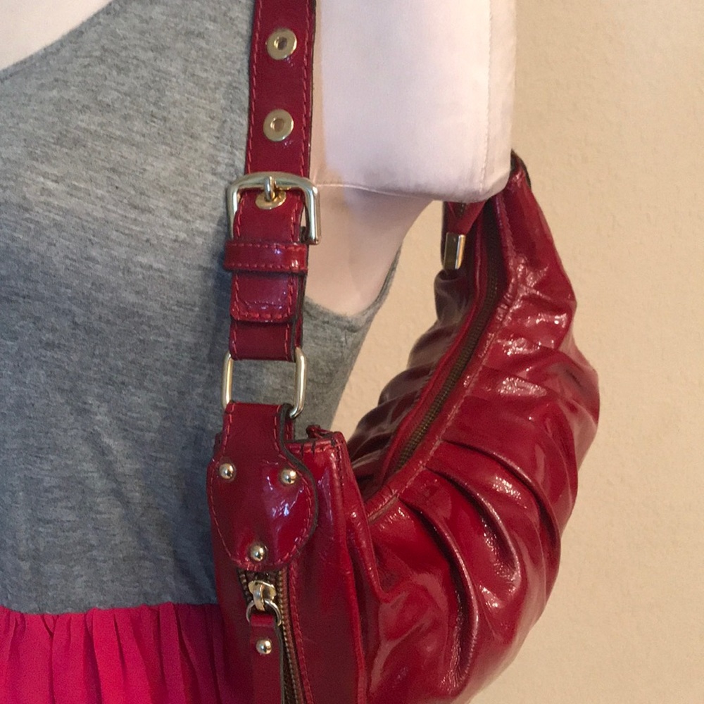 Italian Leather - Picture 2 of 8